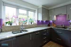 Kitchen- click for photo gallery